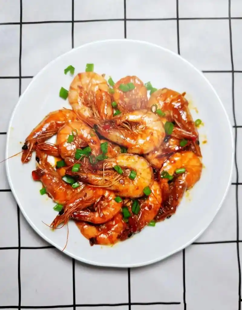 油焖大虾这样做手残党也能学会啊0翻车.一道超级简单的家常菜~ - 抖音