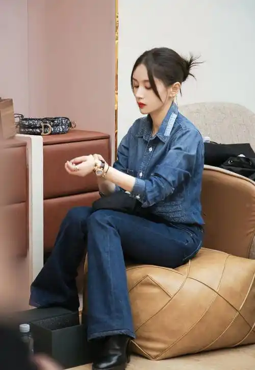 会不会打扮一眼就能看出来!看完王子文的穿搭,你会有所启发