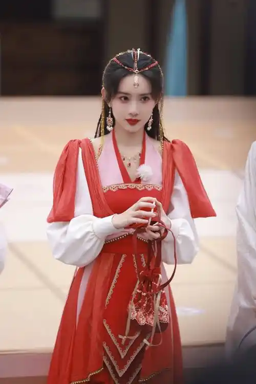 孟子义红色古装优雅写真_大片_孟婆_红衣