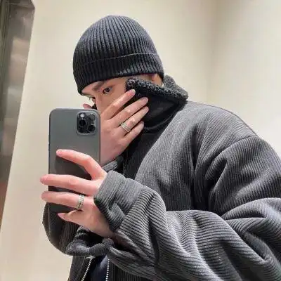 的气质帅气男头 生活感很强的不像网图的微信男头_男生头像_美头网