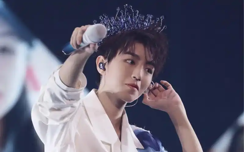 【王俊凯】grow up