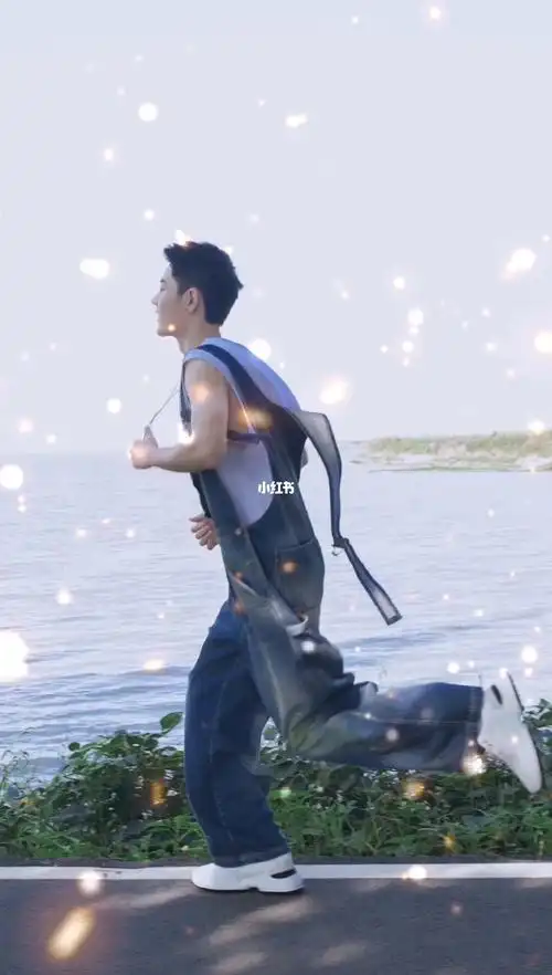 又是羡慕狗尾巴草的一天