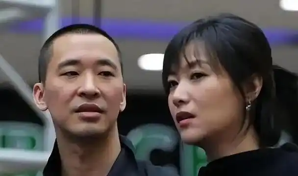 徐静蕾:与黄立行交往11年,坚持不婚不孕,为何又大费周章冻卵?