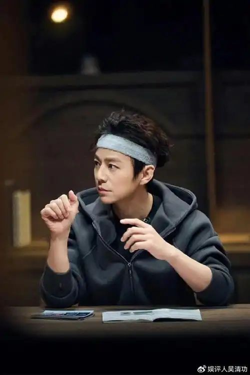 何炅吃了唐僧肉吗50岁的大叔怎么像25岁的小伙子