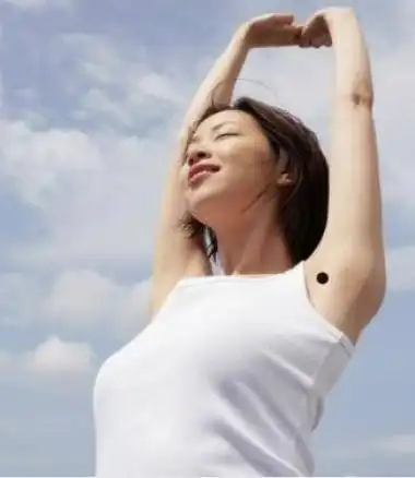 女人巨富痣的位置在什么地方