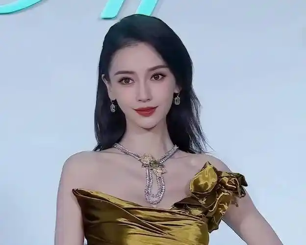 杨颖也要代言蒂芙尼了?时尚资源还是这么好!谁说她资源下降了?