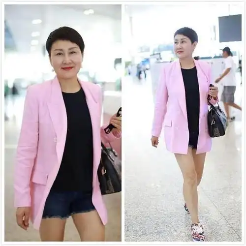 张凯丽也太开放了,穿的裤子也太短了,看着不像中年人