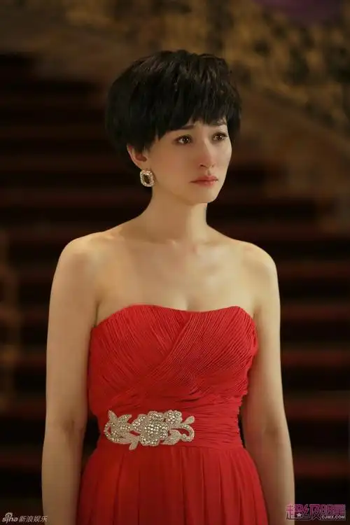 组图:《大丈夫》李小冉哭戏 梨花带雨惹人疼