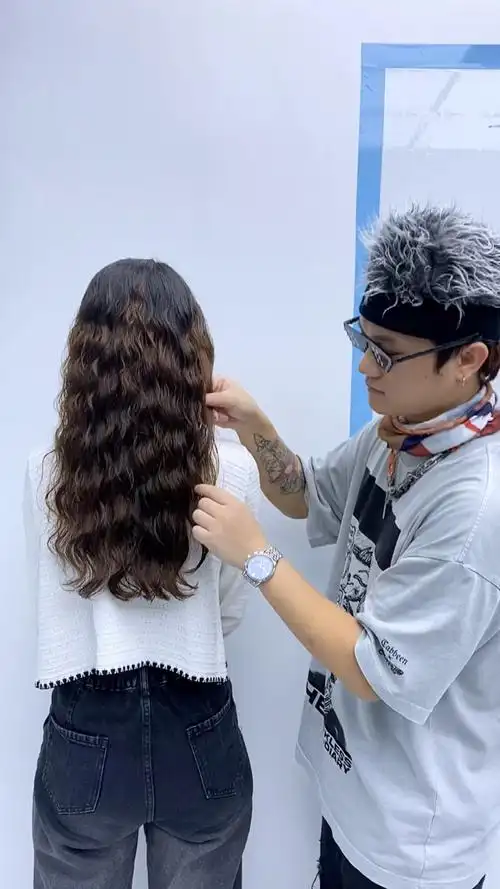 染头发  #泡面卷  #女生烫发发型  #女生烫发发型  #广州染头发睦里