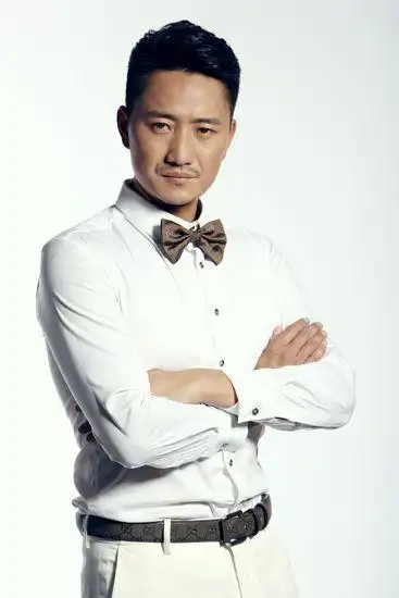 高峰领衔电视剧《战火兵魂》