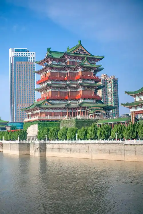 江西南昌城市地标江南三大名楼滕王阁旅游景点