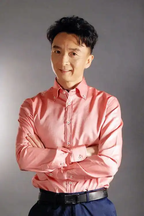 在剧中,实力演员刘波继《花火花红》之后再度席卷荧屏,饰演苏荣昌一角