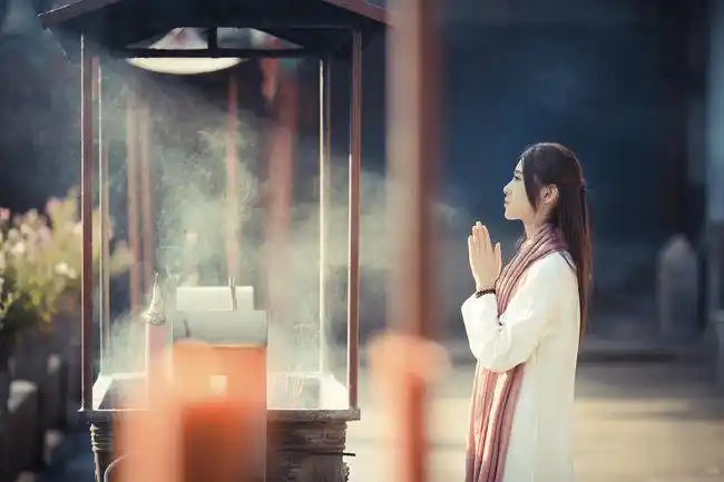 今天我又去拜佛了