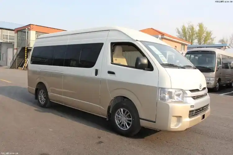 2019款平行进口丰田海狮高端商务车价格