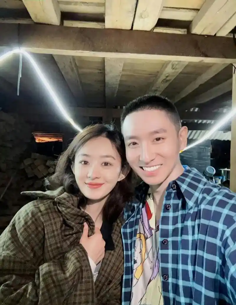 赵丽颖 #合照 #一直陪伴 - 抖音