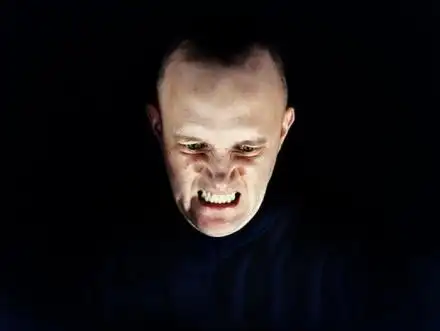 游戏玩家的各种"狰狞"表情 太邪恶了