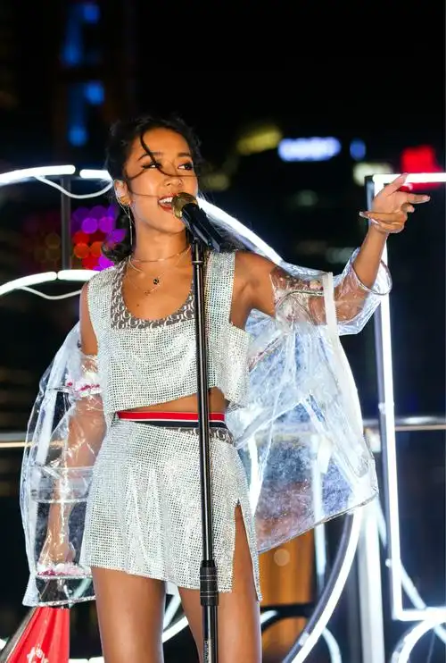 杰克隽逸(吉克隽逸个人资料)