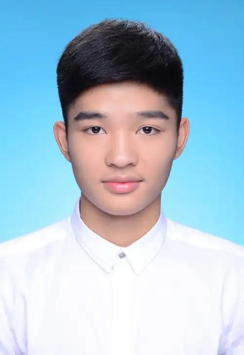 首先为自己准备一张正面照片1(以下照片是小最哥和最小妹,请勿乱用.