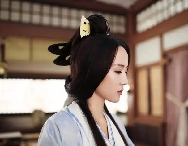 37岁的张钧甯,对自己到底有多"狠"?