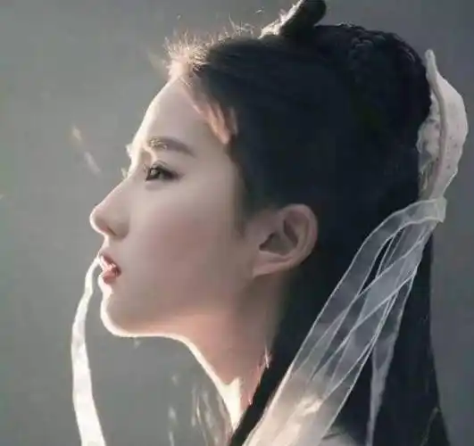 原创鞠婧祎演赵灵儿是什么样能超越神仙姐姐吗网友这装扮还真像