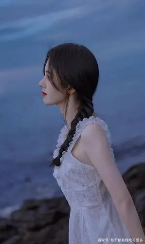 女星侧颜照合集,鞠婧祎,赵丽颖,热巴,娜扎等,你钟意哪位?