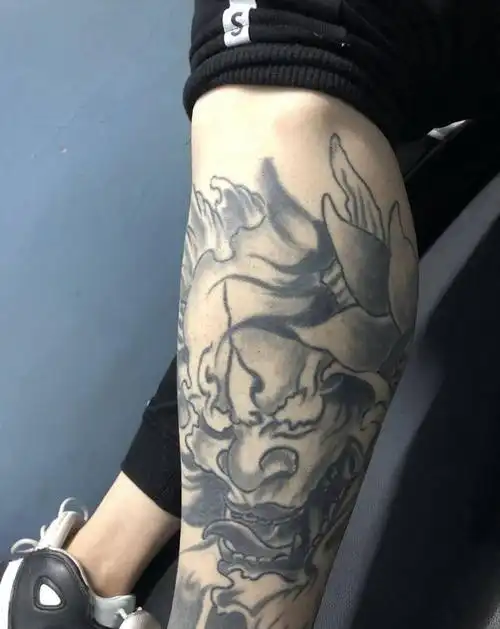 小腿般若纹身图片_腿部新传统纹身图案