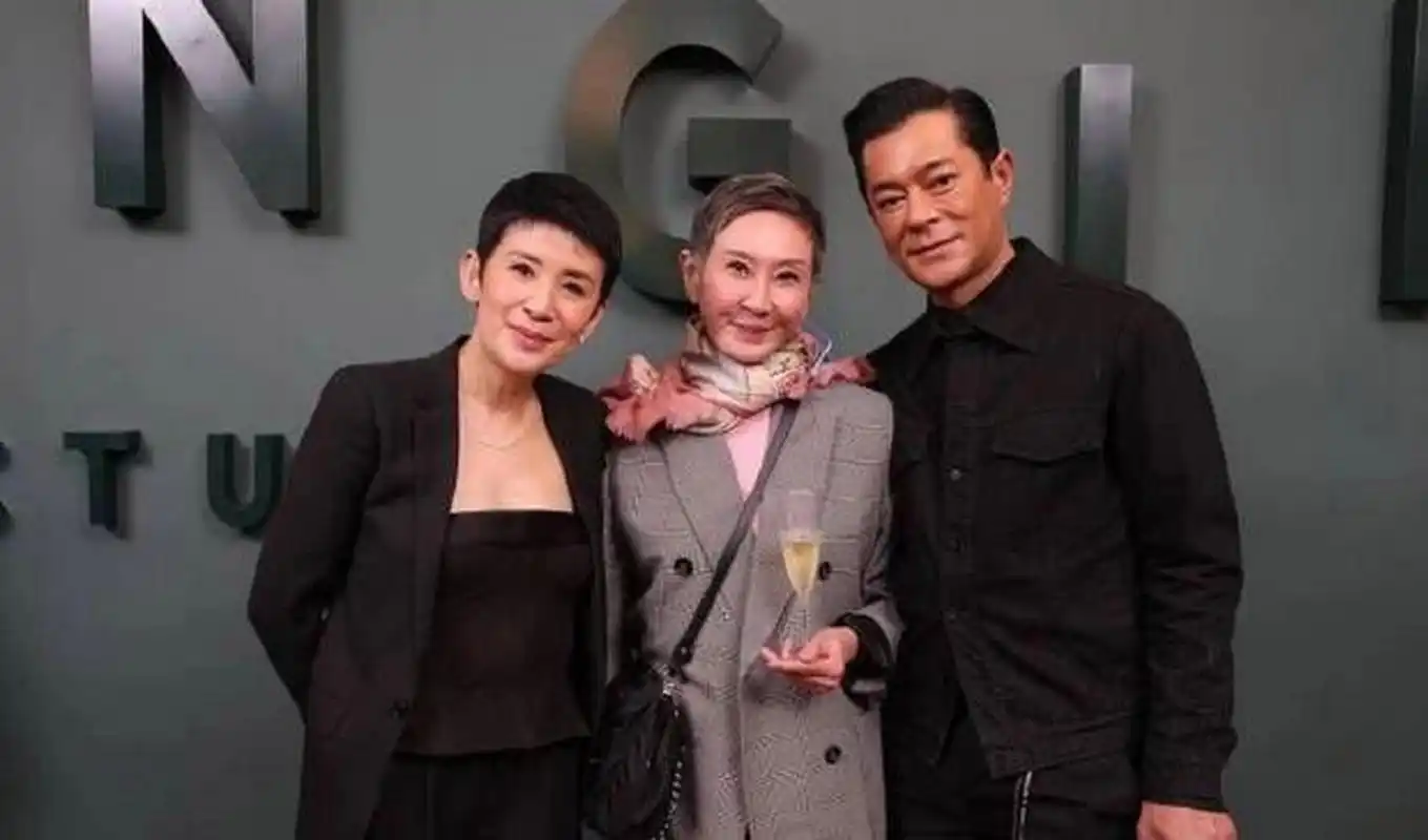 年轻时候过度美黑,52岁古天乐帅成"蜡像" 最近几天的古天乐成了大忙人