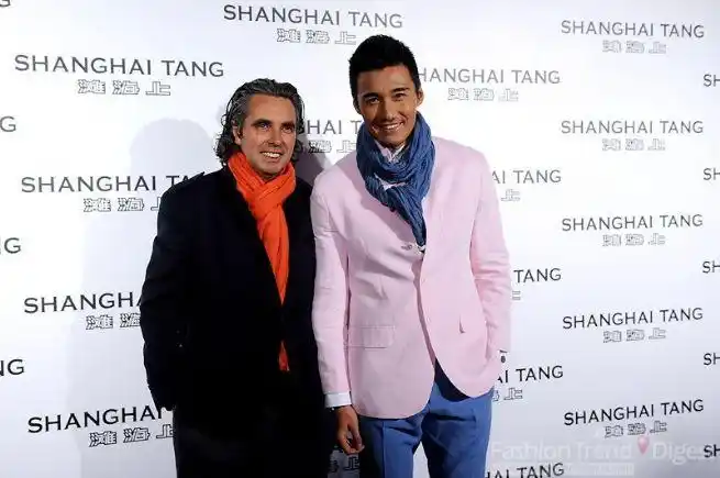 2011上海滩shanghai tang 灿变>春夏大秀