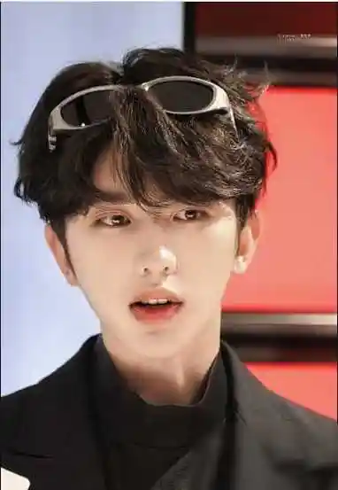 吴亦凡入狱再引热议,背后内幕震惊全网!