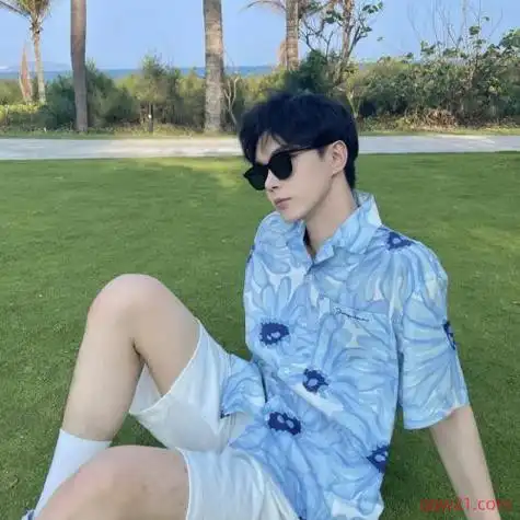 帅哥头像同一个人的帅气照片-男生头像 - 壁纸之家