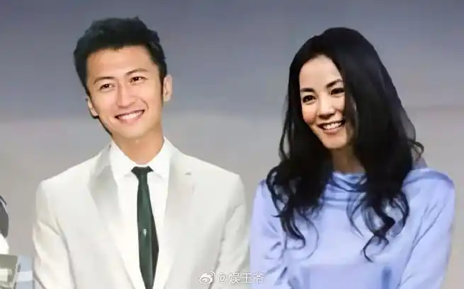 有谢霆锋粉丝在网上爆料称,谢霆锋为了王菲打电话警告粉丝团,不想看到