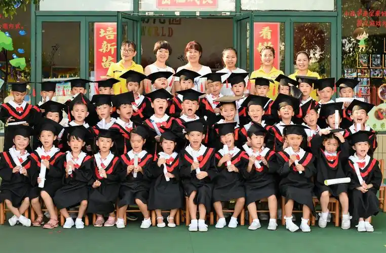 留住难忘瞬间――洋浦第一幼儿园大三班毕业照系列活动