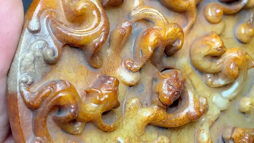 古玉龙玉旧藏战汉和田玉九龙壁