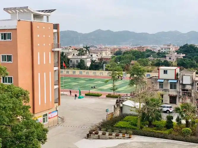 只要家长同努力,孩子明天更美好——记白水中学第二届家委会成立大会