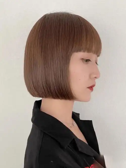 短直发波波头这么剪超酷又个性