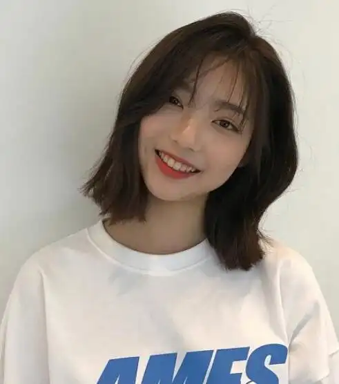 2023最洋气齐肩短发,齐肩短发让你回到18岁!_飘逸直发_女生发型大全