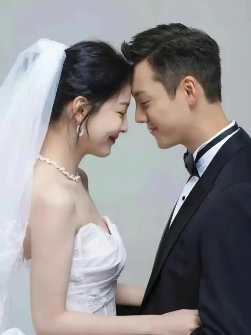 陈伟霆要不就真的官宣了吧!