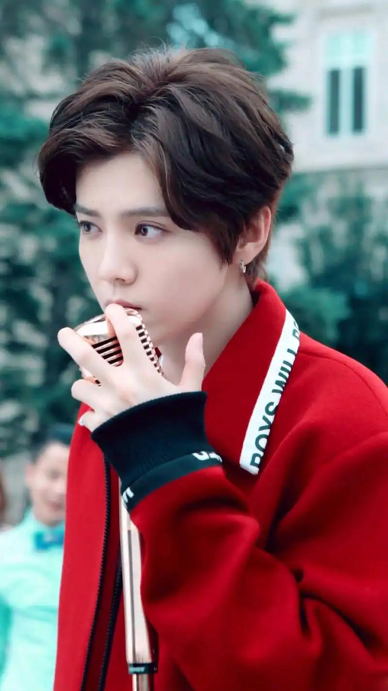 明星写真 内地明星 型男 鹿晗 壁纸