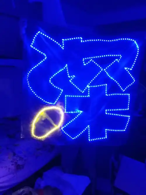 璀璨灯牌的优惠券大全—周深 应援灯牌定制 led发光超薄贴片软灯牌