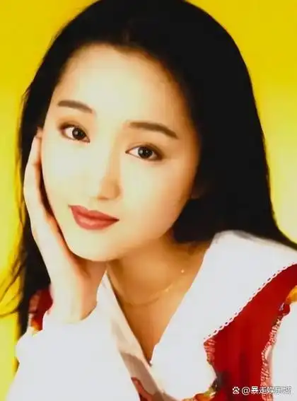 身高不够照样红遍娱乐圈且看杨钰莹的秘密武器