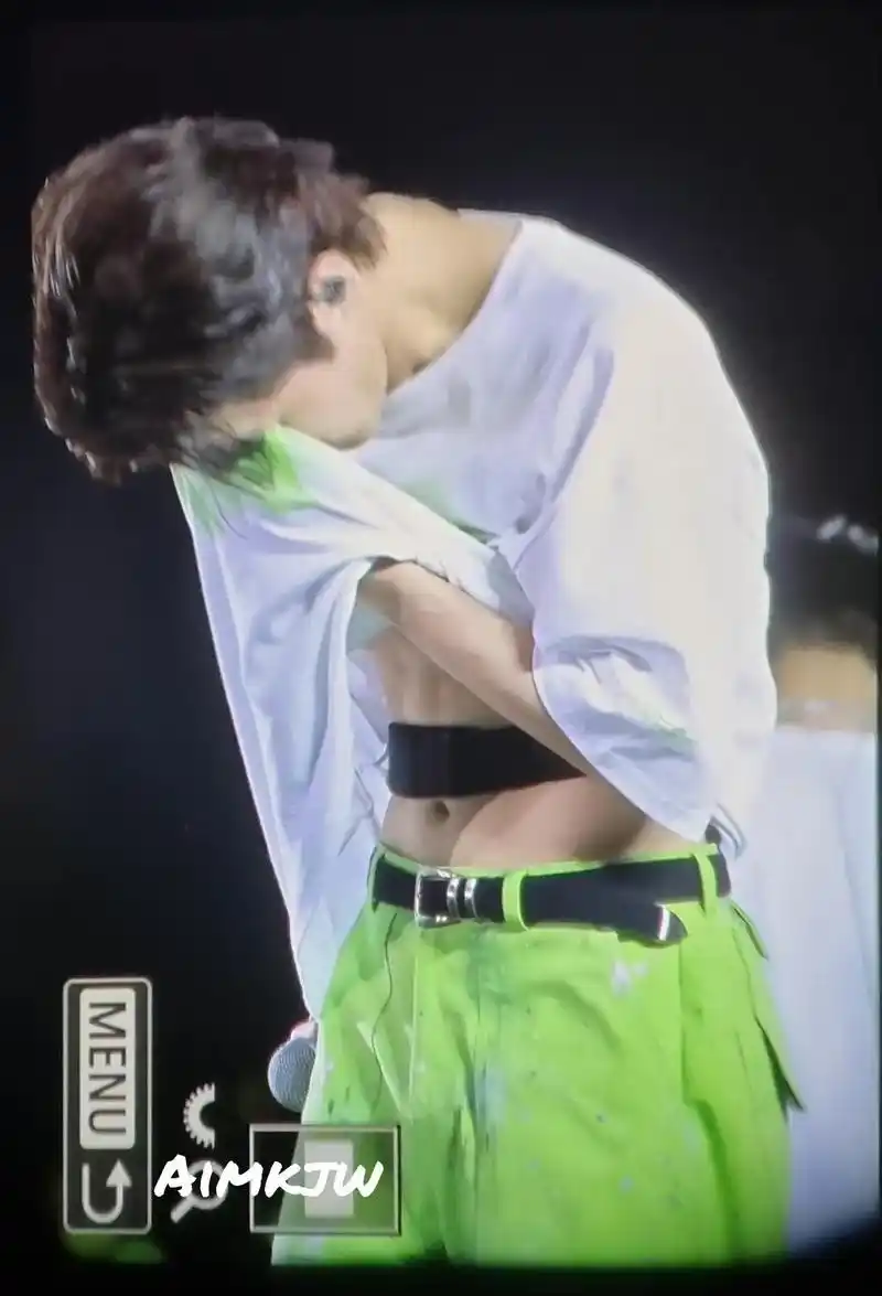 李马克的腹肌!终于等到了 好想摸一摸#李马克 #mar - 抖音