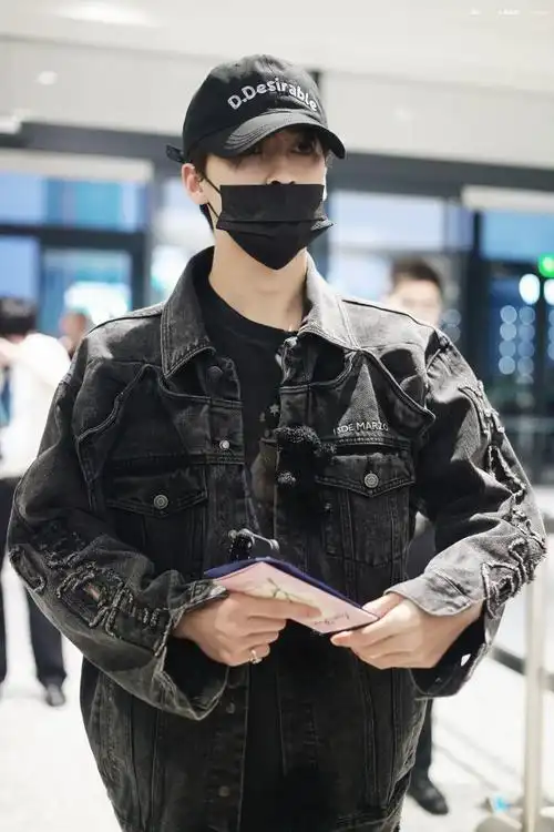 阳光品牌大使何洛洛