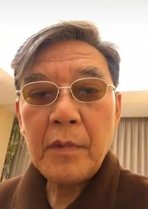 68岁李立群晒近照满脸皱纹胡子拉碴大别墅内景罕曝光超豪华