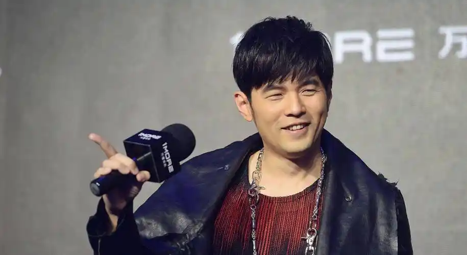 草坪为儿子庆生,发视频变魔术后,周杰伦终于出新歌《mojito》了_歌曲