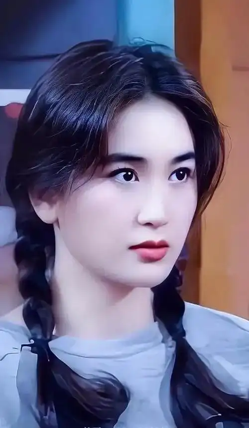 温碧霞年轻时有多美