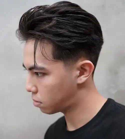 凸显阳光的型男魅力渐变发型越来越受男士们的认可了,尤其是对于40岁