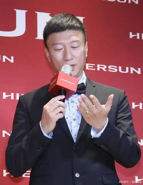 孙红雷:"舞王"到"大哥",揭秘演艺路上的"潜伏"与"征服"