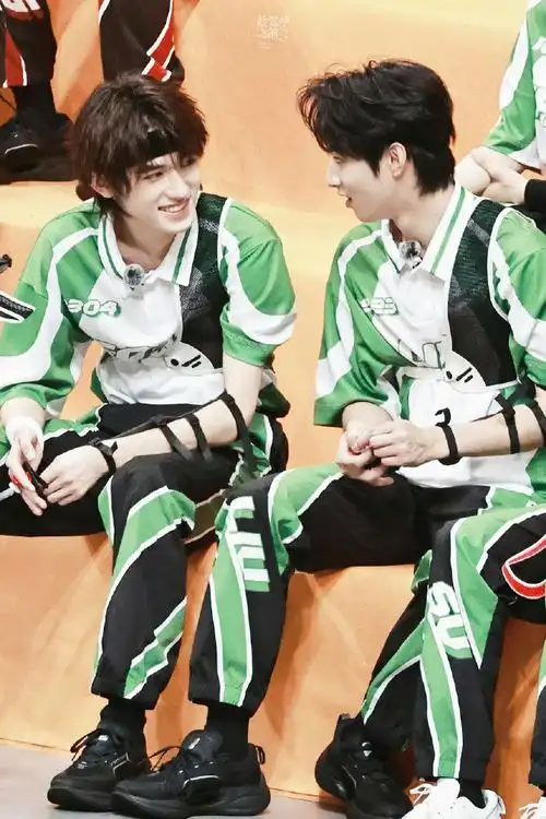 tf家族运动会上的文轩,宋亚轩刘耀文