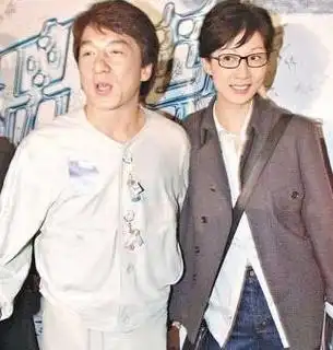 成龙经纪人回应吴绮莉事件:什么都不知道