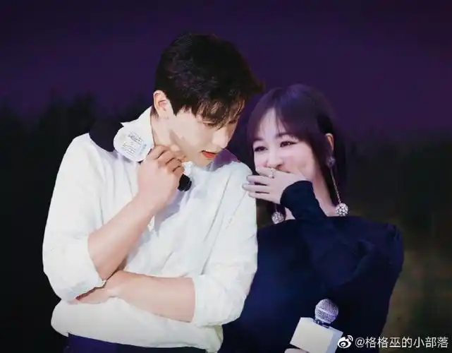 2021年5月19日,邓伦在三亚,杨紫在杭州,.